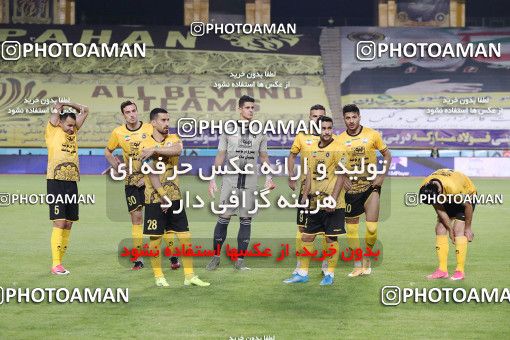 1648978, Isfahan, Iran, Iran Pro League، Persian Gulf Cup، 2020-21 season، Second Leg، Week 22، Sepahan ۱ v ۱ Persepolis on 2021/05/09 at Naghsh-e Jahan Stadium