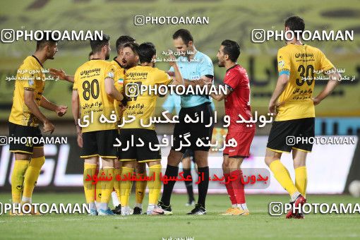 1649167, Isfahan, Iran, Iran Pro League، Persian Gulf Cup، 2020-21 season، Second Leg، Week 22، Sepahan ۱ v ۱ Persepolis on 2021/05/09 at Naghsh-e Jahan Stadium