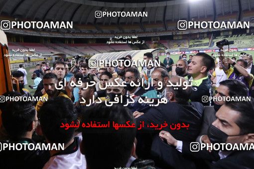 1649122, Isfahan, Iran, Iran Pro League، Persian Gulf Cup، 2020-21 season، Second Leg، Week 22، Sepahan ۱ v ۱ Persepolis on 2021/05/09 at Naghsh-e Jahan Stadium