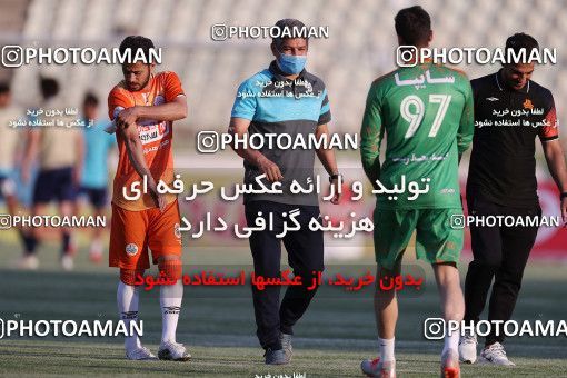 1654183, Tehran, Iran, Iran Pro League، Persian Gulf Cup، 2020-21 season، Second Leg، Week 23، Saipa ۱ v 2 Paykan on 2021/05/16 at Shahid Dastgerdi Stadium