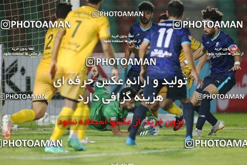 1679380, Tehran,Shahr Qods, , Iran Pro League، Persian Gulf Cup، 2020-21 season، Second Leg، Week 26، Paykan ۱ v ۱ Sepahan on 2021/07/06 at Shahr-e Qods Stadium