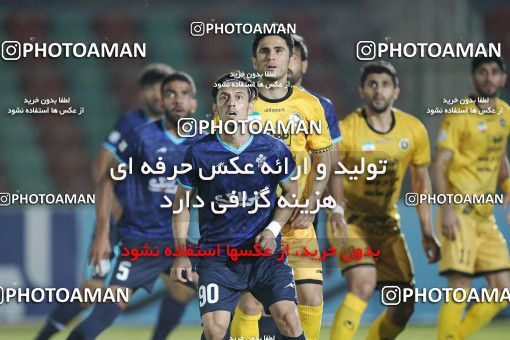 1679274, Tehran,Shahr Qods, , Iran Pro League، Persian Gulf Cup، 2020-21 season، Second Leg، Week 26، Paykan ۱ v ۱ Sepahan on 2021/07/06 at Shahr-e Qods Stadium