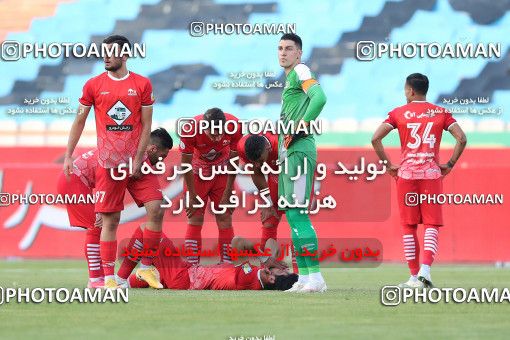 1680690, Tehran, Iran, Iran Pro League، Persian Gulf Cup، 2020-21 season، Second Leg، Week 26، Esteghlal 2 v ۱ Tractor S.C. on 2021/07/06 at Azadi Stadium