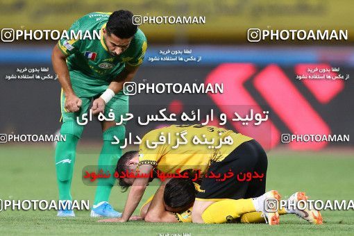 1681852, Isfahan, Iran, Iran Pro League، Persian Gulf Cup، 2020-21 season، Second Leg، Week 27، Sepahan 4 v ۱ Sanat Naft Abadan on 2021/07/10 at Naghsh-e Jahan Stadium