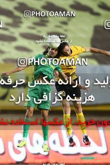 1681975, Isfahan, Iran, Iran Pro League، Persian Gulf Cup، 2020-21 season، Second Leg، Week 27، Sepahan 4 v ۱ Sanat Naft Abadan on 2021/07/10 at Naghsh-e Jahan Stadium