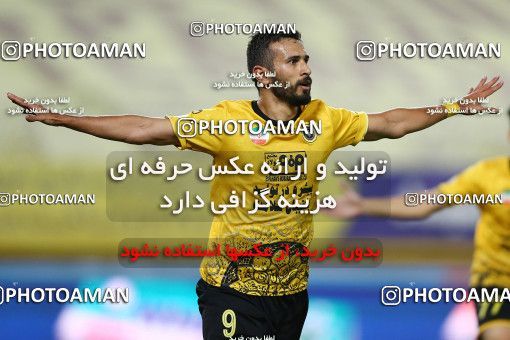 1682491, Isfahan, Iran, Iran Pro League، Persian Gulf Cup، 2020-21 season، Second Leg، Week 27، Sepahan 4 v ۱ Sanat Naft Abadan on 2021/07/10 at Naghsh-e Jahan Stadium