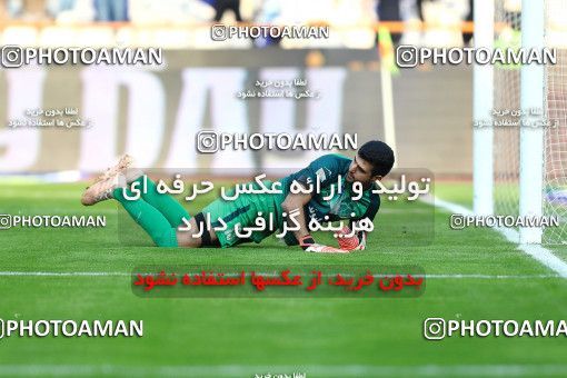 1699370, Tehran, , Iran Football Pro League، Persian Gulf Cup، 2018-19 Season، First Leg، Week 10، Esteghlal 5 v ۰ Sanat Naft Abadan on 2019/11/05 at Azadi Stadium