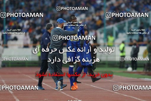 1699328, Tehran, , Iran Football Pro League، Persian Gulf Cup، 2018-19 Season، First Leg، Week 10، Esteghlal 5 v ۰ Sanat Naft Abadan on 2019/11/05 at Azadi Stadium