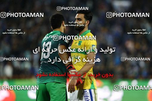 1699367, Tehran, , Iran Football Pro League، Persian Gulf Cup، 2018-19 Season، First Leg، Week 10، Esteghlal 5 v ۰ Sanat Naft Abadan on 2019/11/05 at Azadi Stadium