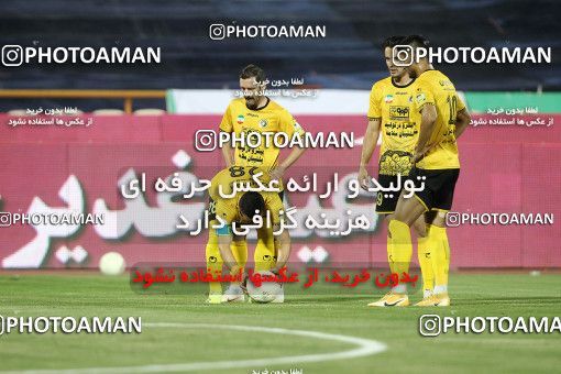 1701939, Tehran, , Iran Pro League، Persian Gulf Cup، 2020-21 season، Second Leg، Week 30، Esteghlal ۱ v 2 Sepahan on 2021/07/30 at Azadi Stadium