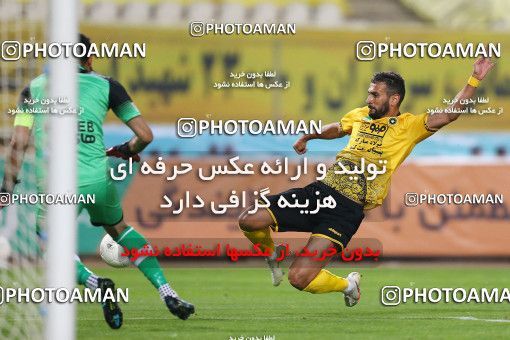 1731124, Isfahan, Iran, Iran Pro League، Persian Gulf Cup، 2021-2022 season، First Leg، Week 3، Sepahan ۱ v ۰ Havadar S.C. on 2021/10/30 at Naghsh-e Jahan Stadium