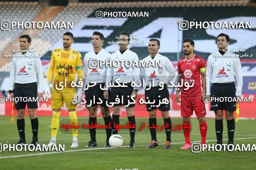 1748779, Tehran, Iran, Iran Pro League، Persian Gulf Cup، 2021-2022 season، First Leg، Week 8، Esteghlal ۰ v ۰ Persepolis on 2021/12/04 at Azadi Stadium