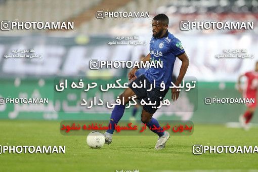 1748685, Tehran, Iran, Iran Pro League، Persian Gulf Cup، 2021-2022 season، First Leg، Week 8، Esteghlal ۰ v ۰ Persepolis on 2021/12/04 at Azadi Stadium