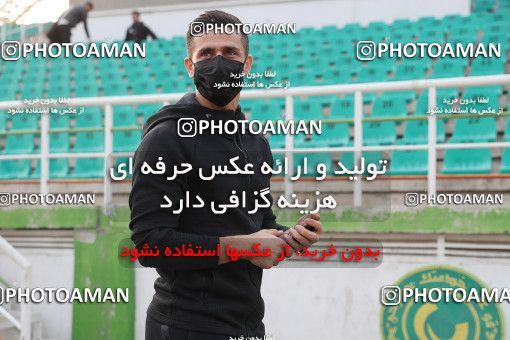 1755432, Tehran, Iran, Iran Pro League، Persian Gulf Cup، 2021-2022 season، First Leg، Week 9، Paykan ۰ v 3 Esteghlal on 2021/12/09 at Shahid Dastgerdi Stadium