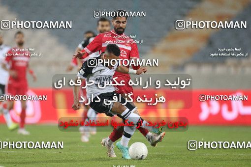 1755793, Tehran, Iran, لیگ برتر فوتبال ایران، Persian Gulf Cup، Week 9، First Leg، Persepolis 2 v 2 Havadar S.C. on 2021/12/09 at Azadi Stadium