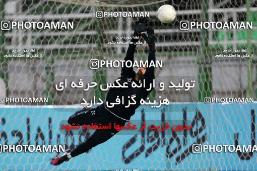 1756566, Isfahan,Fooladshahr, Iran, Iran Pro League، Persian Gulf Cup، 2021-2022 season، First Leg، Week 4، Zob Ahan Esfahan ۱ v ۰ Sepahan on 2021/11/05 at Foolad Shahr Stadium