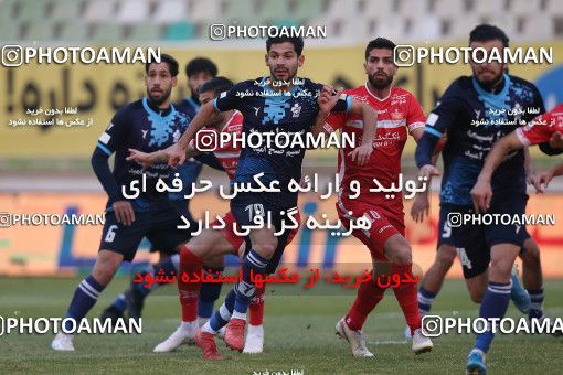 1766748, Tehran, Iran, Iran Pro League، Persian Gulf Cup، 2021-2022 season، First Leg، Week 10، Paykan ۱ v 3 Persepolis on 2021/12/15 at Shahid Dastgerdi Stadium