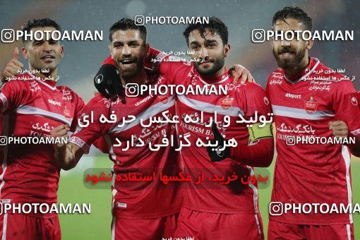 1773705, Tehran, Iran, Iranian Hazfi Cup, 1.16 round, Khorramshahr Cup, Persepolis 4 v ۰ ویستا توربین تهران on 2021/12/20 at Azadi Stadium