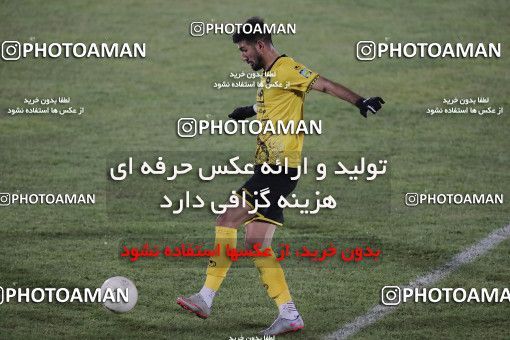 1780583, Arak, Iran, لیگ برتر فوتبال ایران، Persian Gulf Cup، Week 12، First Leg، Sepahan 0 v 1 Persepolis on 2021/12/29 at Arak Imam Khomeini Stadium