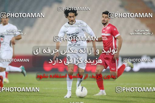 1838403, Tehran, Iran, لیگ برتر فوتبال ایران، Persian Gulf Cup، Week 11، First Leg، Persepolis 2 v 0 Zob Ahan Esfahan on 2021/12/24 at Azadi Stadium