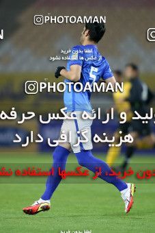 1786461, Isfahan, Iran, Iran Pro League، Persian Gulf Cup، 2021-2022 season، First Leg، Week 9، Sepahan ۱ v ۰ Sanat Naft Abadan on 2021/12/09 at Naghsh-e Jahan Stadium