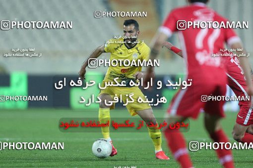 1795592, Tehran, Iran, لیگ برتر فوتبال ایران، Persian Gulf Cup، Week 15، First Leg، Persepolis 1 v 0 Fajr-e Sepasi Shiraz on 2022/01/13 at Azadi Stadium