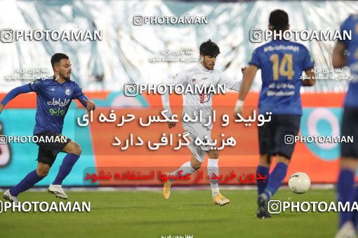 1816700, Tehran, Iran, Iran Pro League، Persian Gulf Cup، 2021-2022 season، Second Leg، Week 17، Esteghlal ۱ v ۰ Zob Ahan Esfahan on 2022/02/13 at Azadi Stadium