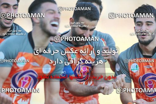 1819430, Tehran, , Iran Football Pro League، Persian Gulf Cup، 2018-19 Season، Second Leg، Week 16، Saipa 3 v ۱ Zob Ahan Esfahan on 2019/12/20 at Shahid Dastgerdi Stadium