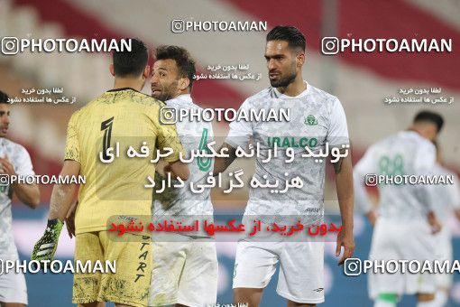 1834638, Tehran, Iran, لیگ برتر فوتبال ایران، Persian Gulf Cup، Week 18، Second Leg، Persepolis 2 v 0 Aluminium Arak on 2022/02/18 at Azadi Stadium