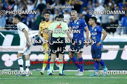 1862458, Tehran, , Iran Pro League، Persian Gulf Cup، 2021-2022 season، Second Leg، Week 24، Esteghlal ۰ v ۰ Paykan on 2022/04/05 at Azadi Stadium