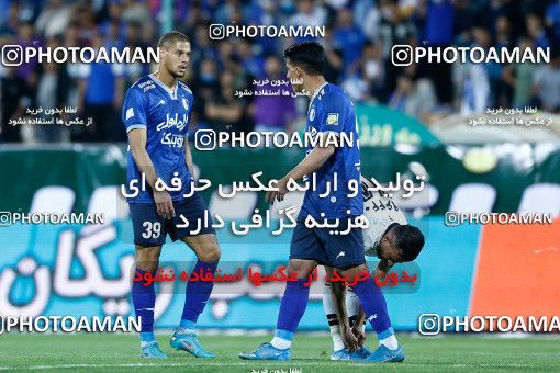 1862541, Tehran, , Iran Pro League، Persian Gulf Cup، 2021-2022 season، Second Leg، Week 24، Esteghlal ۰ v ۰ Paykan on 2022/04/05 at Azadi Stadium