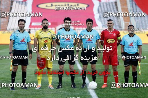 1890221, Tehran, Iran, لیگ برتر فوتبال ایران، Persian Gulf Cup، Week 30، Turning Play، Fajr-e Sepasi Shiraz 0 v 1 Persepolis on 2022/06/02 at Azadi Stadium