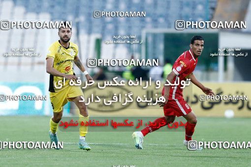 1890231, Tehran, Iran, لیگ برتر فوتبال ایران، Persian Gulf Cup، Week 30، Turning Play، Fajr-e Sepasi Shiraz 0 v 1 Persepolis on 2022/06/02 at Azadi Stadium