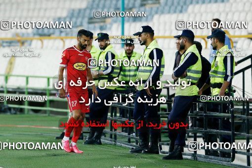 1890274, Tehran, Iran, لیگ برتر فوتبال ایران، Persian Gulf Cup، Week 30، Turning Play، Fajr-e Sepasi Shiraz 0 v 1 Persepolis on 2022/06/02 at Azadi Stadium