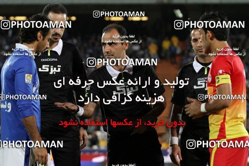 686620, Tehran, [*parameter:4*], Iran Pro League، Persian Gulf Cup، 2013-14 season، First Leg، Week 14، Esteghlal 2 v ۰ Foulad Khouzestan on 2013/10/25 at Azadi Stadium