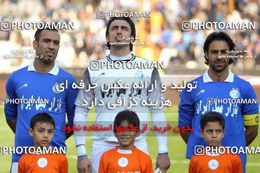 637726, Tehran, [*parameter:4*], Iran Pro League، Persian Gulf Cup، 2013-14 season، First Leg، Week 10، Esteghlal ۱ v ۱ Mes Kerman on 2013/10/29 at Azadi Stadium