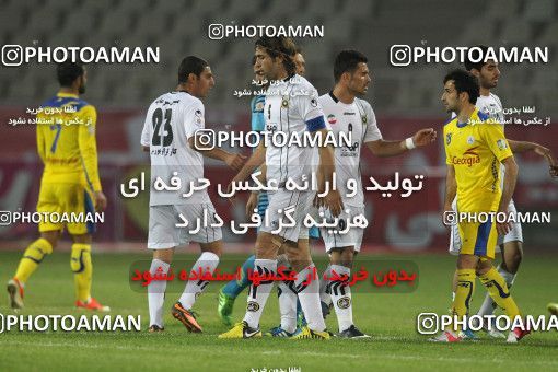 638597, Tehran, [*parameter:4*], Iran Pro League، Persian Gulf Cup، 2013-14 season، First Leg، Week 15، Naft Tehran 2 v 2 Sepahan on 2013/11/03 at Shahid Dastgerdi Stadium