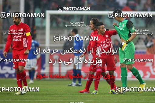 643901, Tabriz, [*parameter:4*], Iran Pro League، Persian Gulf Cup، 2013-14 season، First Leg، Week 15، Tractor S.C. ۱ v ۱ Esteghlal on 2013/11/08 at Yadegar-e Emam Stadium