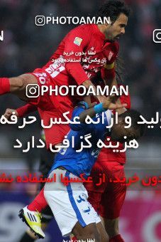 643840, Tabriz, [*parameter:4*], Iran Pro League، Persian Gulf Cup، 2013-14 season، First Leg، Week 15، Tractor S.C. ۱ v ۱ Esteghlal on 2013/11/08 at Yadegar-e Emam Stadium