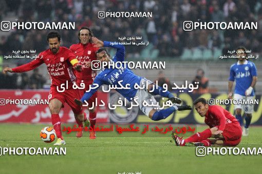 648115, Tabriz, [*parameter:4*], Iran Pro League، Persian Gulf Cup، 2013-14 season، First Leg، Week 15، Tractor S.C. ۱ v ۱ Esteghlal on 2013/11/08 at Yadegar-e Emam Stadium