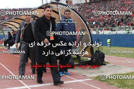 648090, Tabriz, [*parameter:4*], Iran Pro League، Persian Gulf Cup، 2013-14 season، First Leg، Week 15، Tractor S.C. ۱ v ۱ Esteghlal on 2013/11/08 at Yadegar-e Emam Stadium