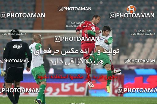 649216, Tehran, [*parameter:4*], Iran Pro League، Persian Gulf Cup، 2013-14 season، Second Leg، Week 17، Persepolis 2 v ۱ Zob Ahan Esfahan on 2013/12/06 at Azadi Stadium