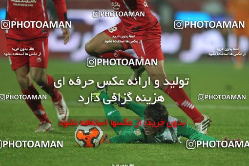 649589, Tehran, [*parameter:4*], Iran Pro League، Persian Gulf Cup، 2013-14 season، Second Leg، Week 17، Persepolis 2 v ۱ Zob Ahan Esfahan on 2013/12/06 at Azadi Stadium