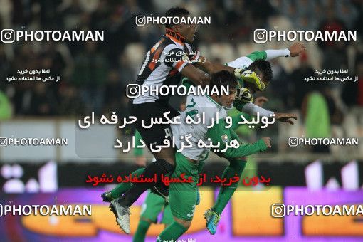 649567, Tehran, [*parameter:4*], Iran Pro League، Persian Gulf Cup، 2013-14 season، Second Leg، Week 17، Persepolis 2 v ۱ Zob Ahan Esfahan on 2013/12/06 at Azadi Stadium