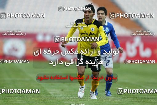 652298, Tehran, [*parameter:4*], Iran Pro League، Persian Gulf Cup، 2013-14 season، Second Leg، Week 18، Esteghlal ۱ v ۰ Fajr-e Sepasi Shiraz on 2013/12/14 at Azadi Stadium