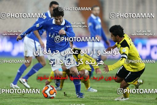 652290, Tehran, [*parameter:4*], Iran Pro League، Persian Gulf Cup، 2013-14 season، Second Leg، Week 18، Esteghlal ۱ v ۰ Fajr-e Sepasi Shiraz on 2013/12/14 at Azadi Stadium