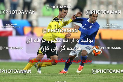 652280, Tehran, [*parameter:4*], Iran Pro League، Persian Gulf Cup، 2013-14 season، Second Leg، Week 18، Esteghlal ۱ v ۰ Fajr-e Sepasi Shiraz on 2013/12/14 at Azadi Stadium