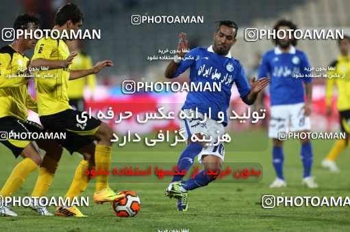 652423, Tehran, [*parameter:4*], Iran Pro League، Persian Gulf Cup، 2013-14 season، Second Leg، Week 18، Esteghlal ۱ v ۰ Fajr-e Sepasi Shiraz on 2013/12/14 at Azadi Stadium