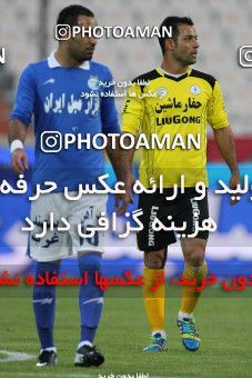 652617, Tehran, [*parameter:4*], Iran Pro League، Persian Gulf Cup، 2013-14 season، Second Leg، Week 18، Esteghlal ۱ v ۰ Fajr-e Sepasi Shiraz on 2013/12/14 at Azadi Stadium