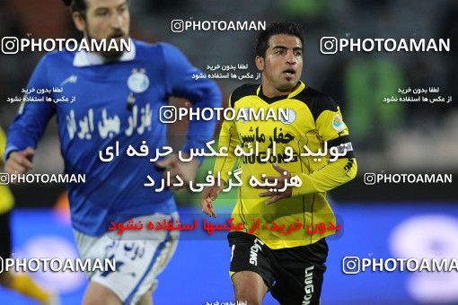 652634, Tehran, [*parameter:4*], Iran Pro League، Persian Gulf Cup، 2013-14 season، Second Leg، Week 18، Esteghlal ۱ v ۰ Fajr-e Sepasi Shiraz on 2013/12/14 at Azadi Stadium